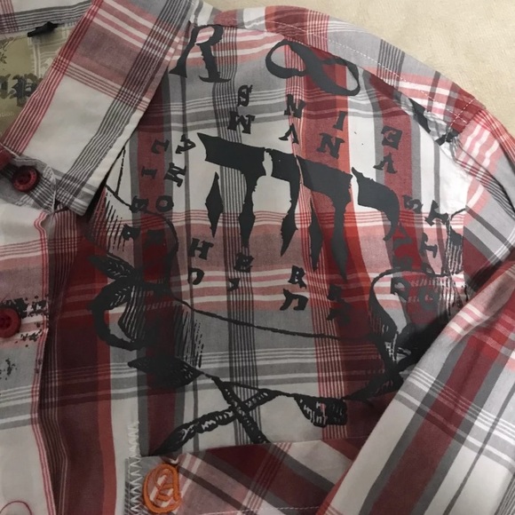Men’s long sleeve button down - Picture 4 of 6
